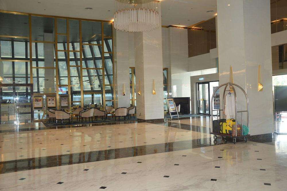 Grand Darul Makmur Hotel Kuantan Exterior foto